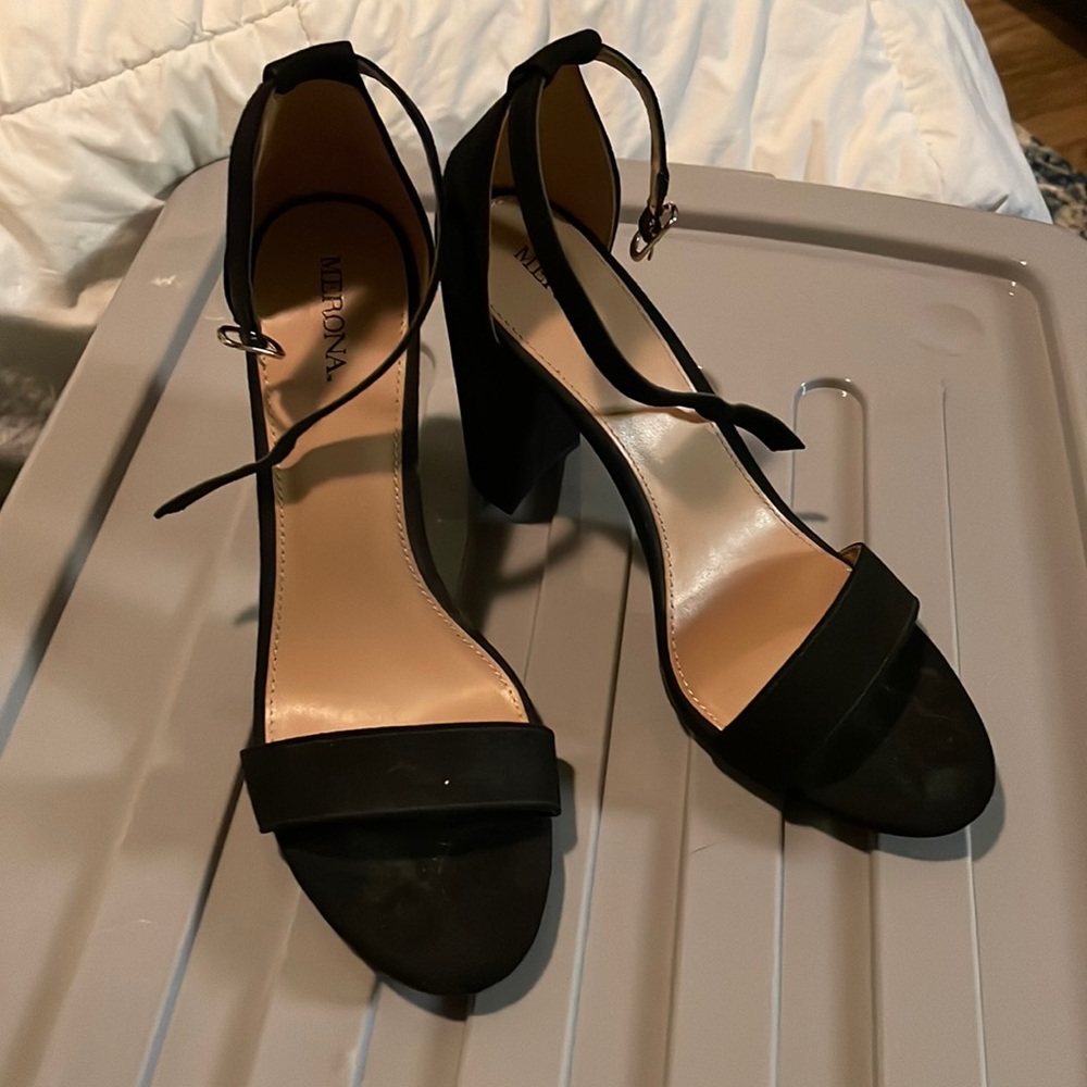 Merona heels 8.5